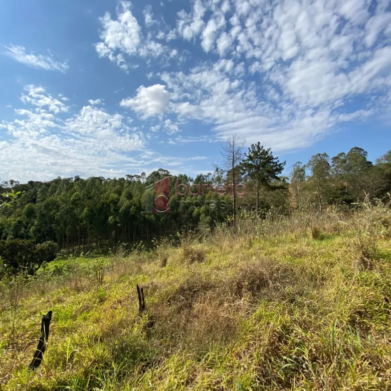 Chácara em Jundiaí, no bairro Jardim Itália – Jundiaí – SP.