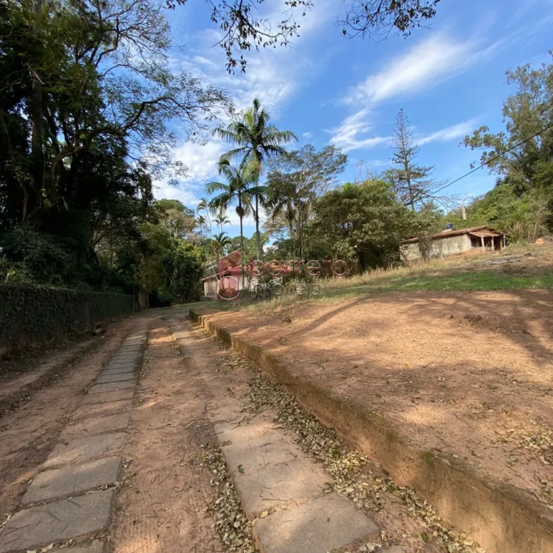 Chácara em Jundiaí, no bairro Jardim Itália – Jundiaí – SP.