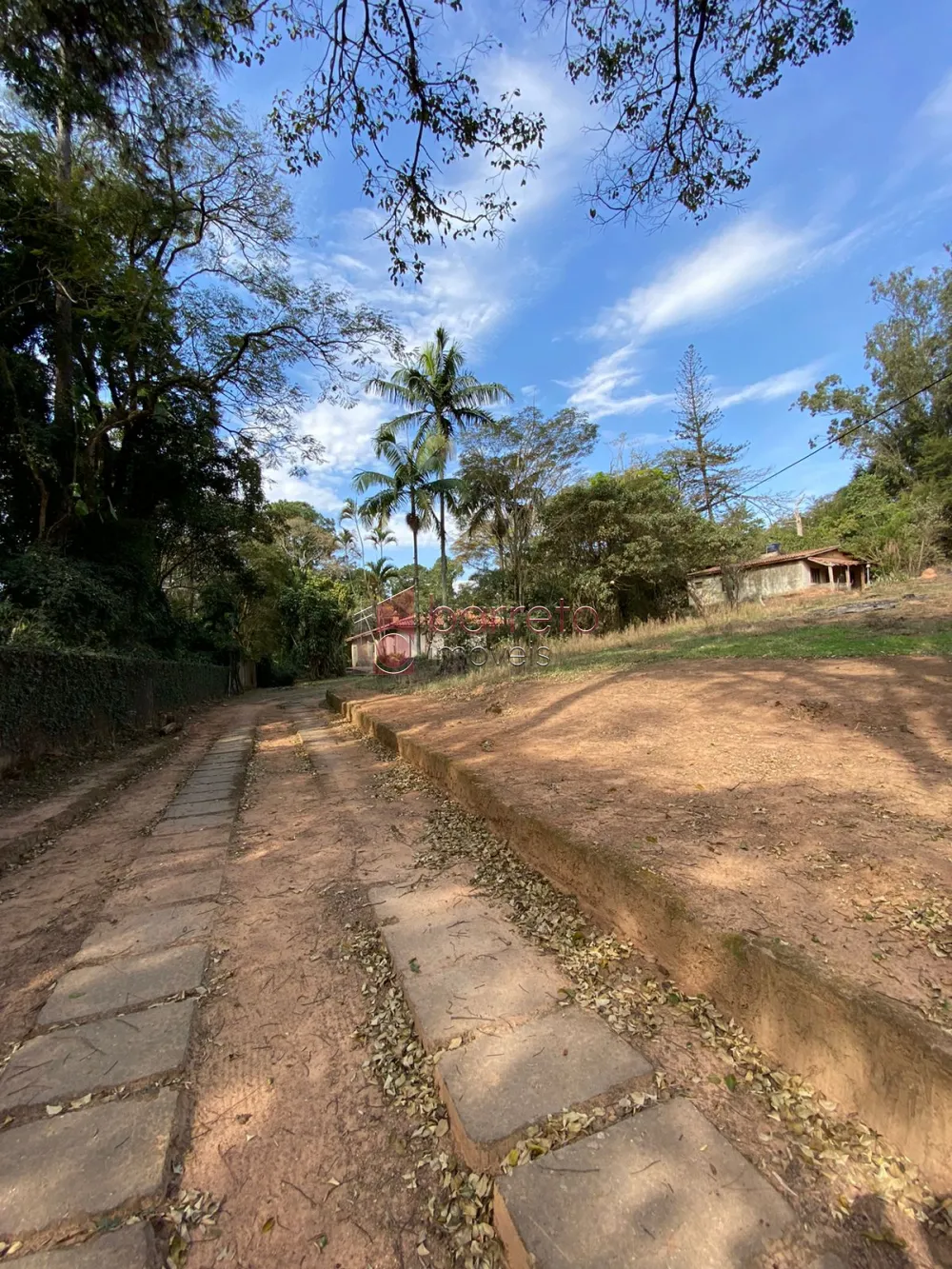 Chácara em Jundiaí, no bairro Jardim Itália – Jundiaí – SP.