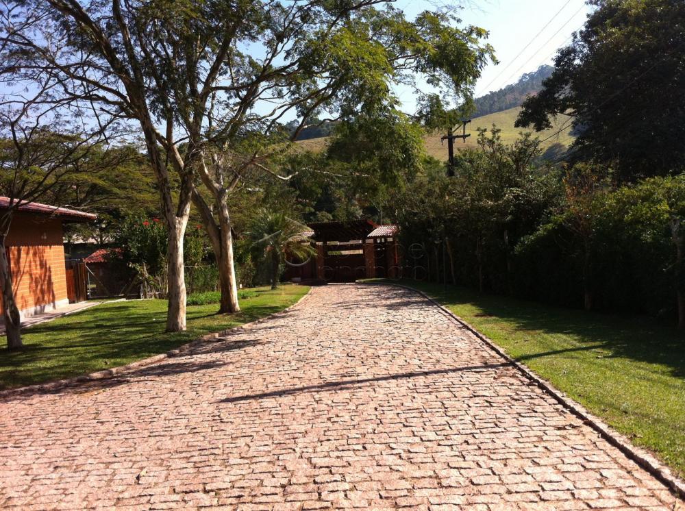 Linda chácara alto padrão a venda em Jundiaí no bairro Santa Clara.