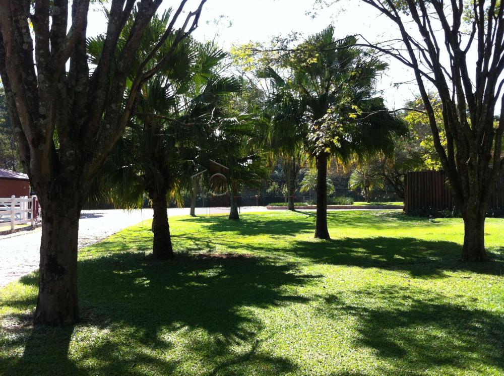 Linda chácara alto padrão a venda em Jundiaí no bairro Santa Clara.