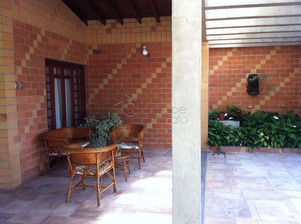 Linda chácara alto padrão a venda em Jundiaí no bairro Santa Clara.