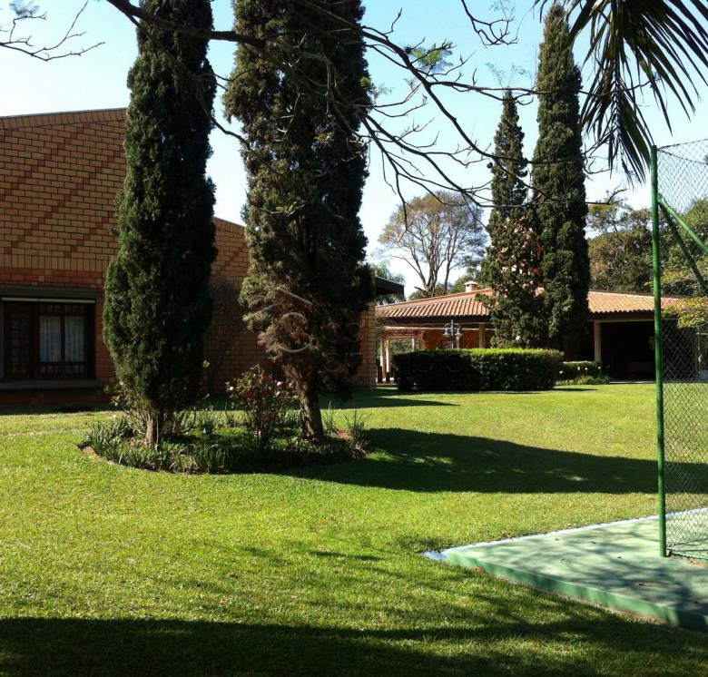 Linda chácara alto padrão a venda em Jundiaí no bairro Santa Clara.