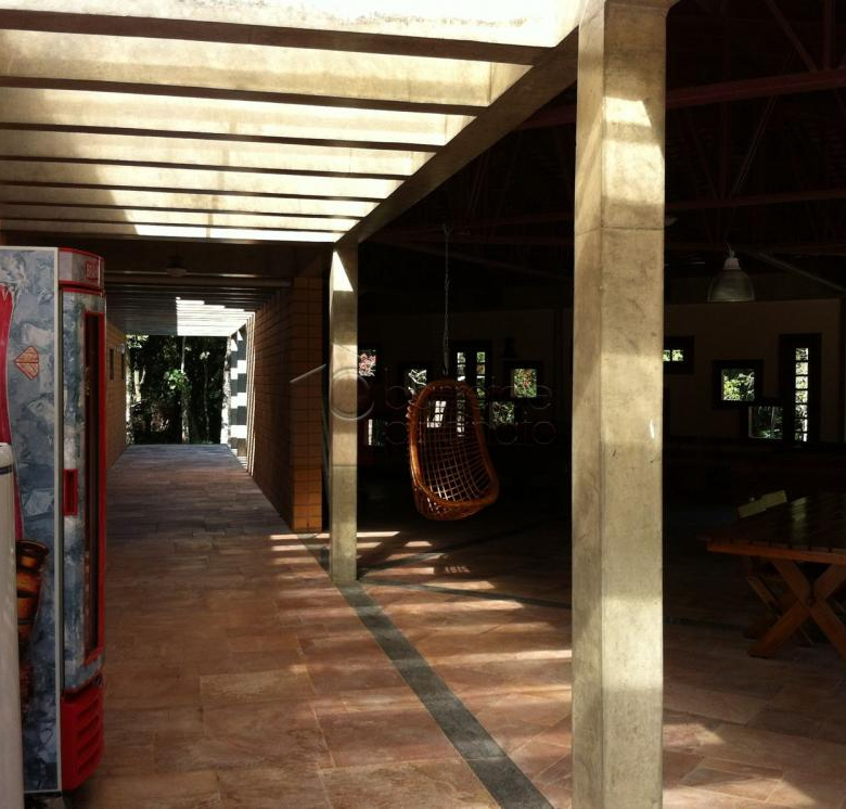 Linda chácara alto padrão a venda em Jundiaí no bairro Santa Clara.