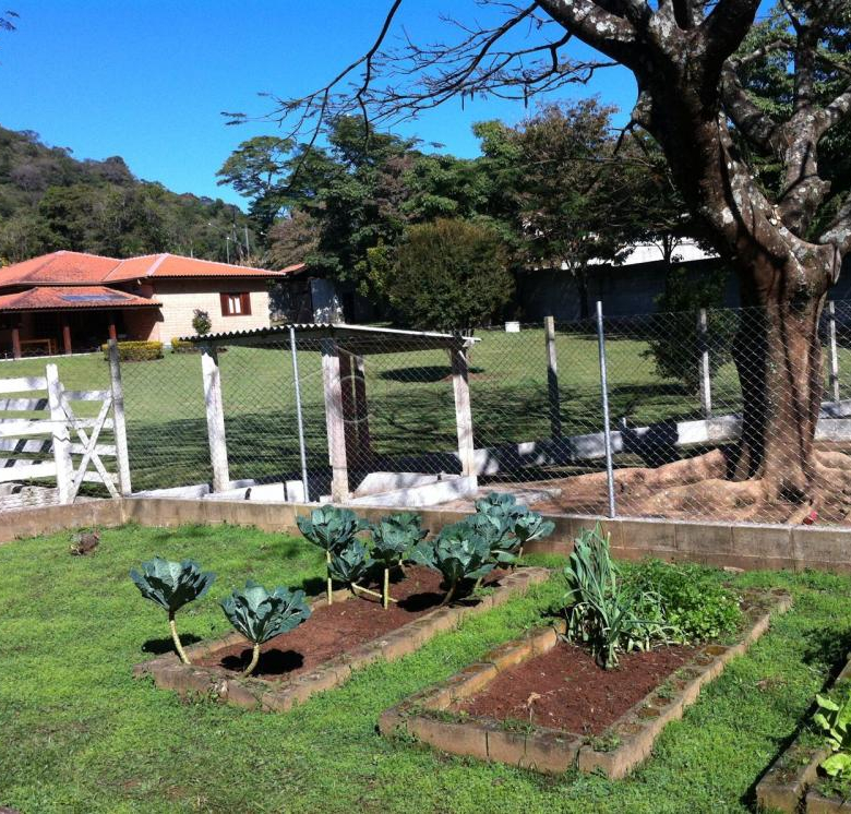Linda chácara alto padrão a venda em Jundiaí no bairro Santa Clara.