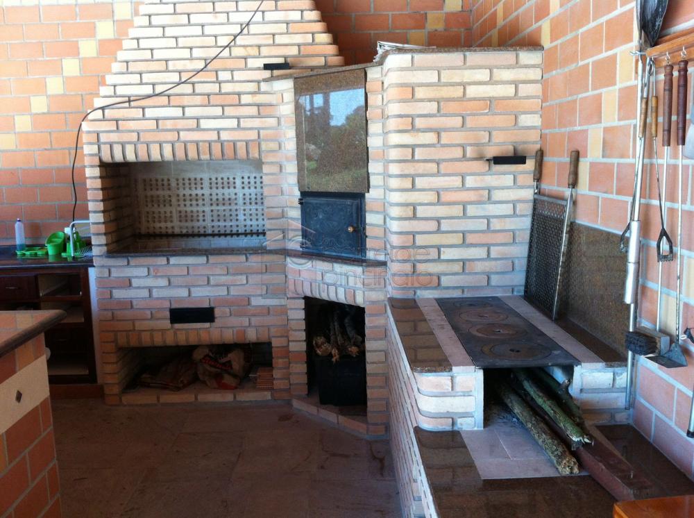 Linda chácara alto padrão a venda em Jundiaí no bairro Santa Clara.