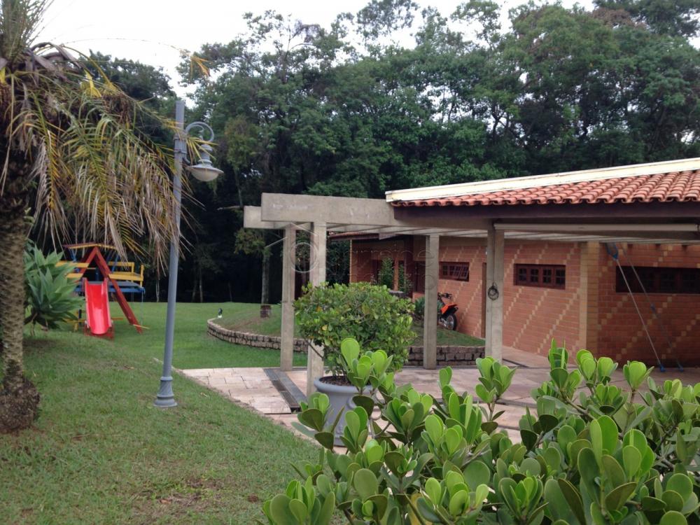 Linda chácara alto padrão a venda em Jundiaí no bairro Santa Clara.