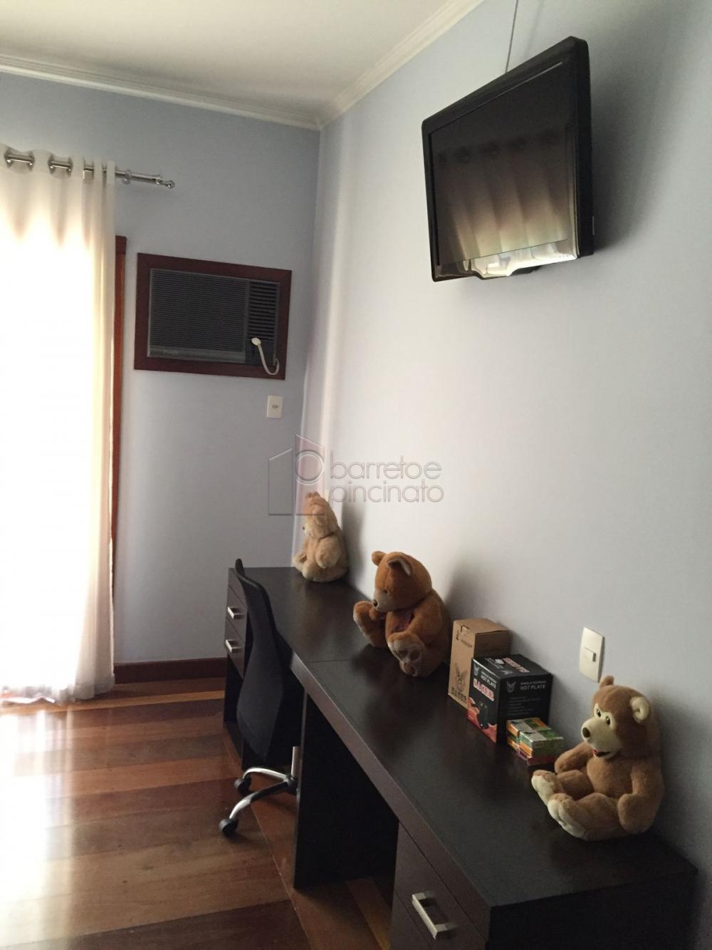 Linda chácara alto padrão a venda em Jundiaí no bairro Santa Clara.