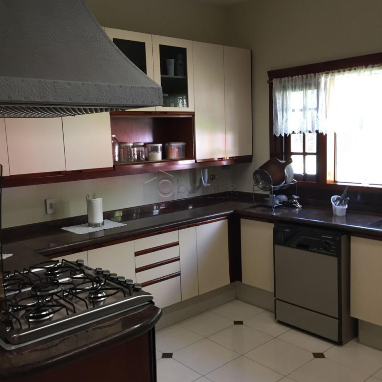 Linda chácara alto padrão a venda em Jundiaí no bairro Santa Clara.