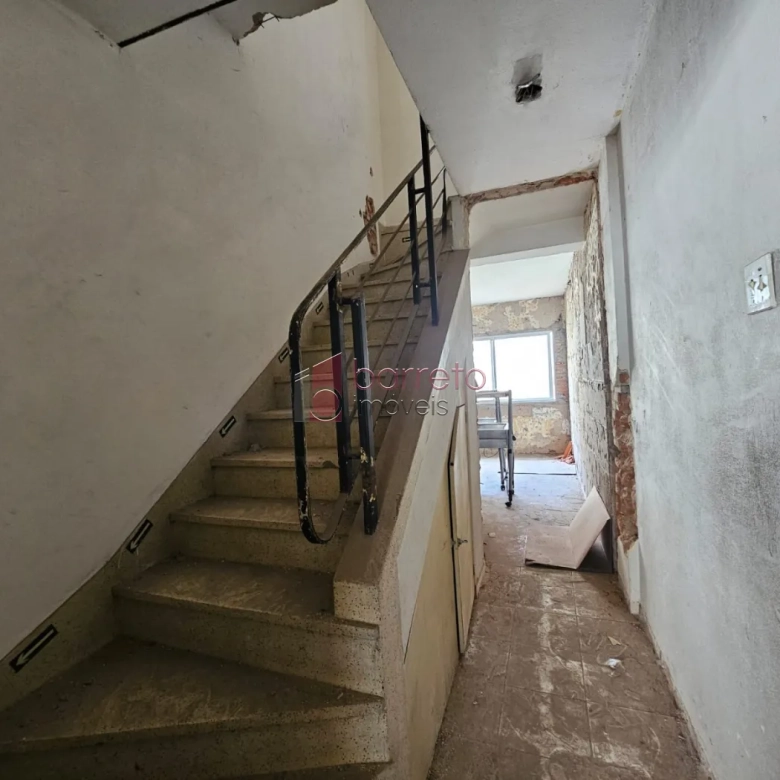 IMÓVEL COMERCIAL À VENDA NA AVENIDA JUNDIAÍ EM JUNDIAÍ/SP