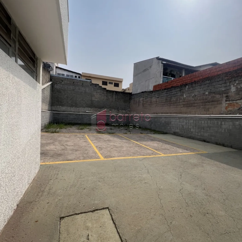 CASA COMERCIAL PARA LOCAÇÃO E VENDA NO BAIRRO CENTRO EM JUNDIAÍ/SP