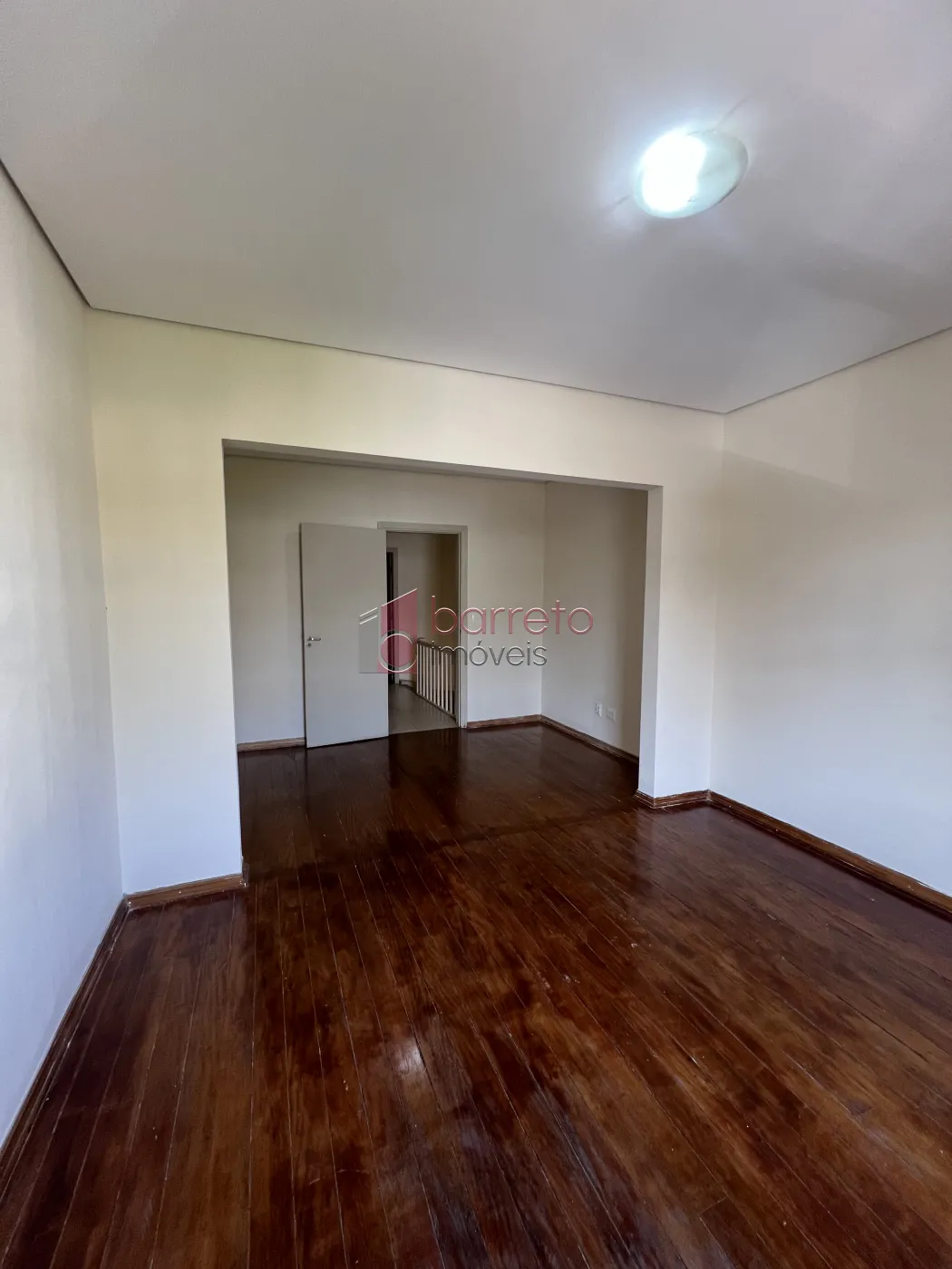 CASA COMERCIAL À VENDA NA REGIÃO CENTRAL DE JUNDIAÍ/SP