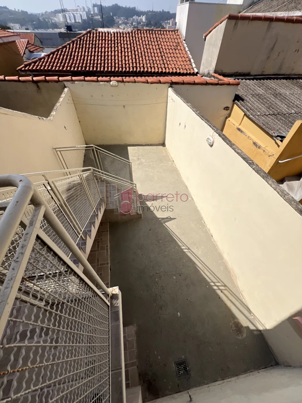 CASA COMERCIAL À VENDA NA REGIÃO CENTRAL DE JUNDIAÍ/SP