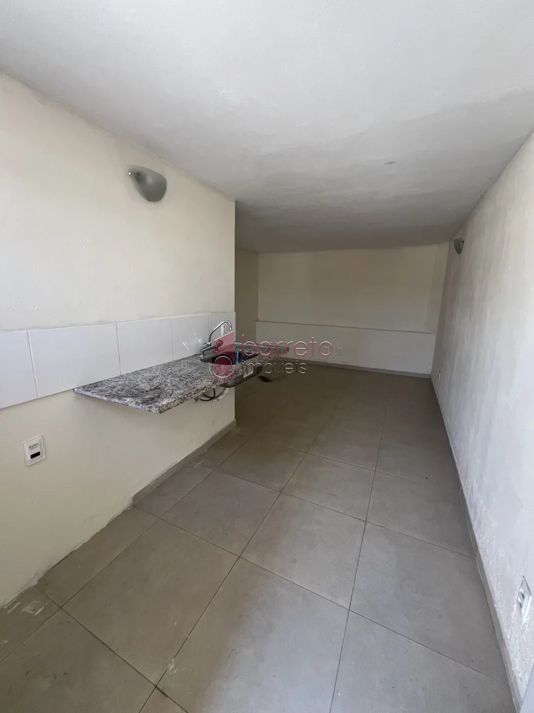 CASA COMERCIAL À VENDA NA REGIÃO CENTRAL DE JUNDIAÍ/SP