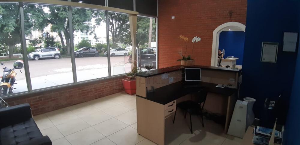 Vende-se excelente imóvel, para uso Comercial ou Residencial