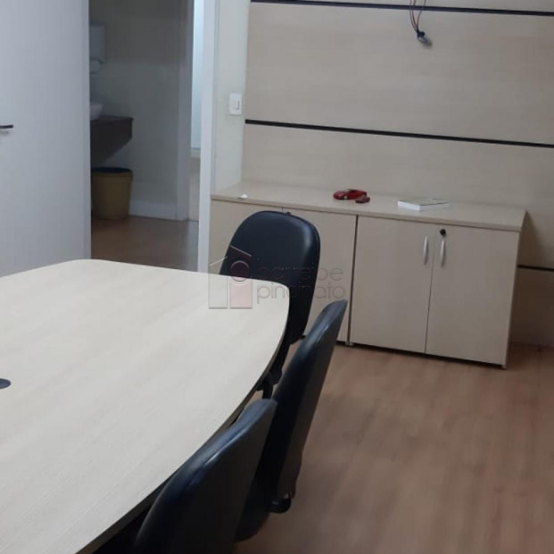Vende-se excelente imóvel, para uso Comercial ou Residencial