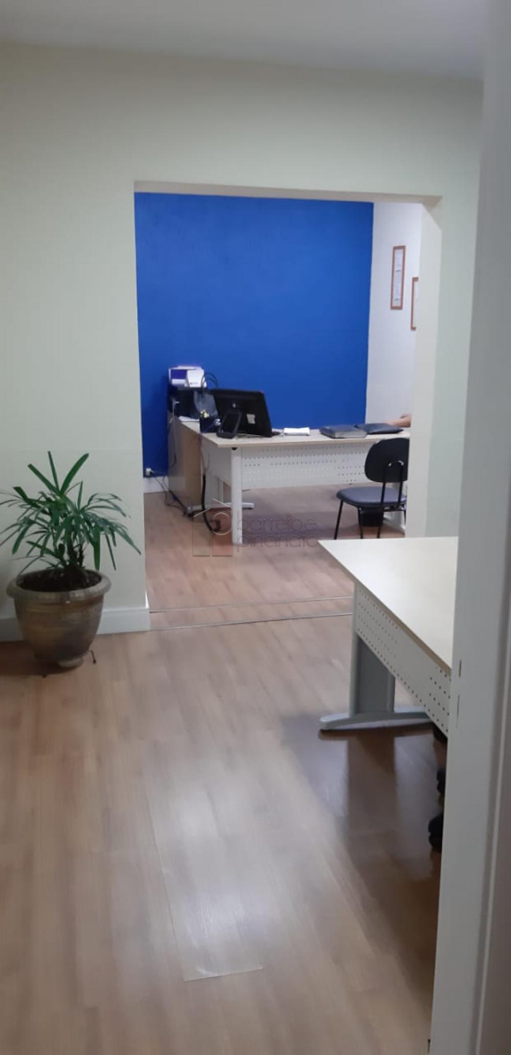 Vende-se excelente imóvel, para uso Comercial ou Residencial