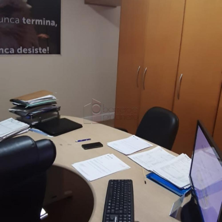 Vende-se excelente imóvel, para uso Comercial ou Residencial