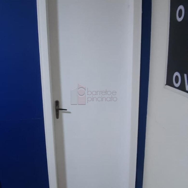 Vende-se excelente imóvel, para uso Comercial ou Residencial