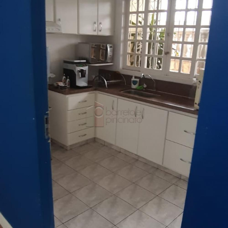 Vende-se excelente imóvel, para uso Comercial ou Residencial