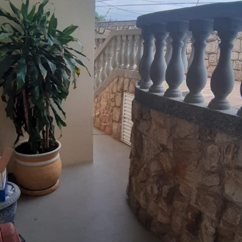 Vende-se excelente imóvel, para uso Comercial ou Residencial