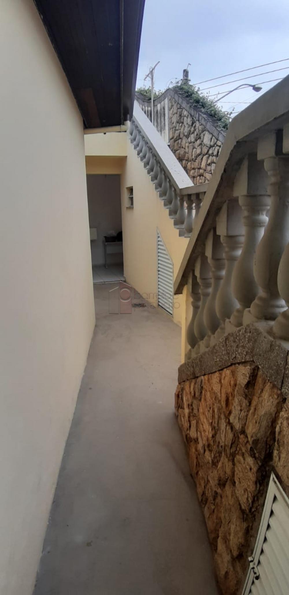 Vende-se excelente imóvel, para uso Comercial ou Residencial