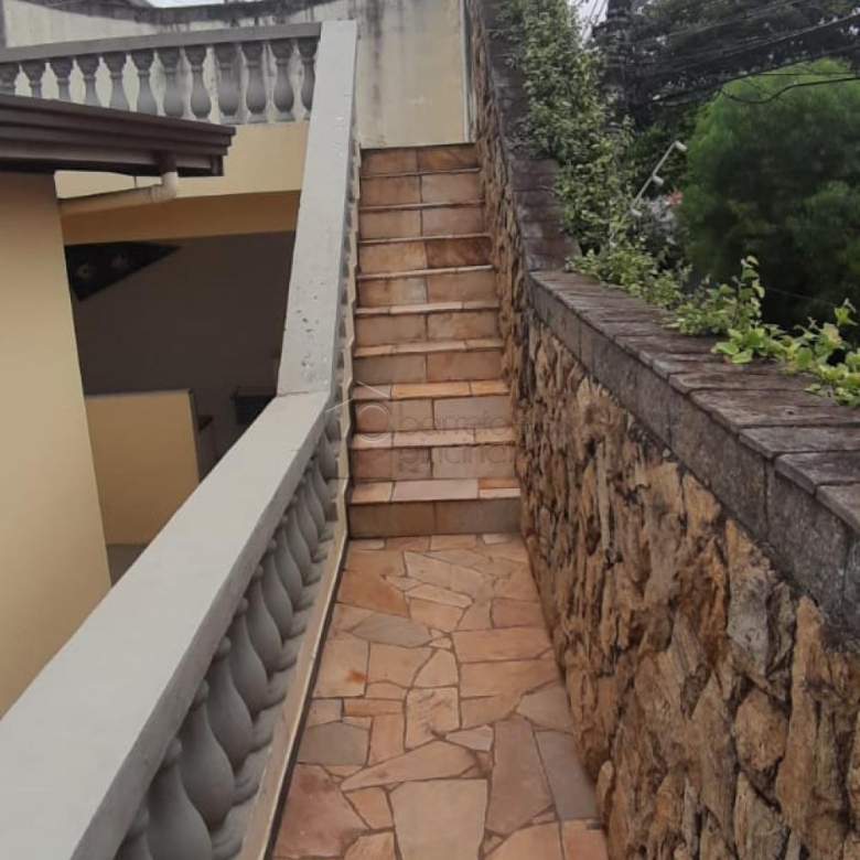 Vende-se excelente imóvel, para uso Comercial ou Residencial