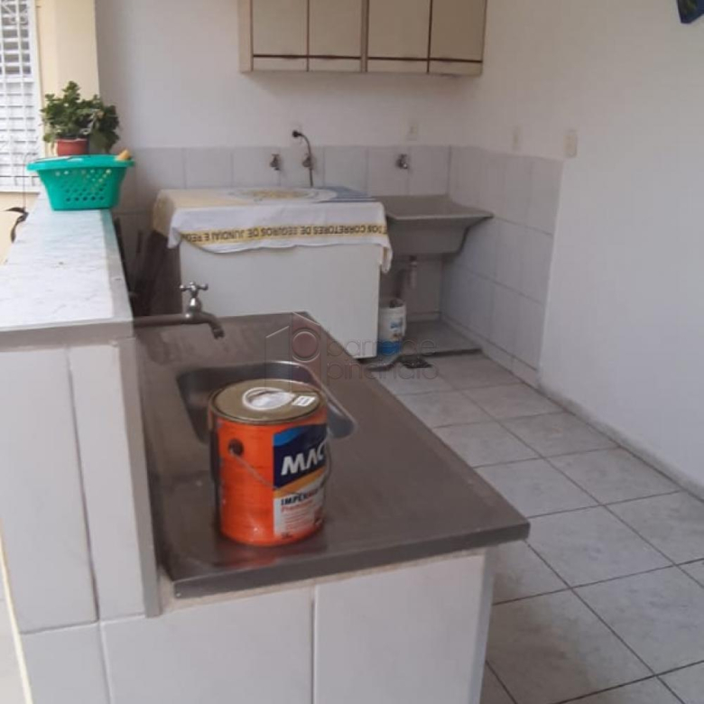 Vende-se excelente imóvel, para uso Comercial ou Residencial