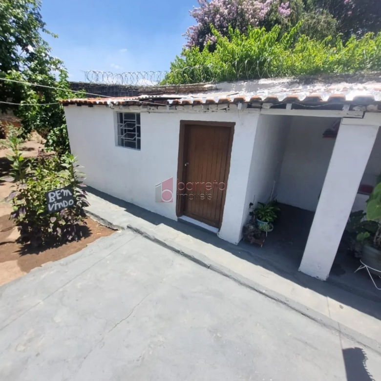 SALÃO COMERCIAL À VENDA COM CASA NOS FUNDOS NA VILA JOANA – JUNDIAÍ/SP