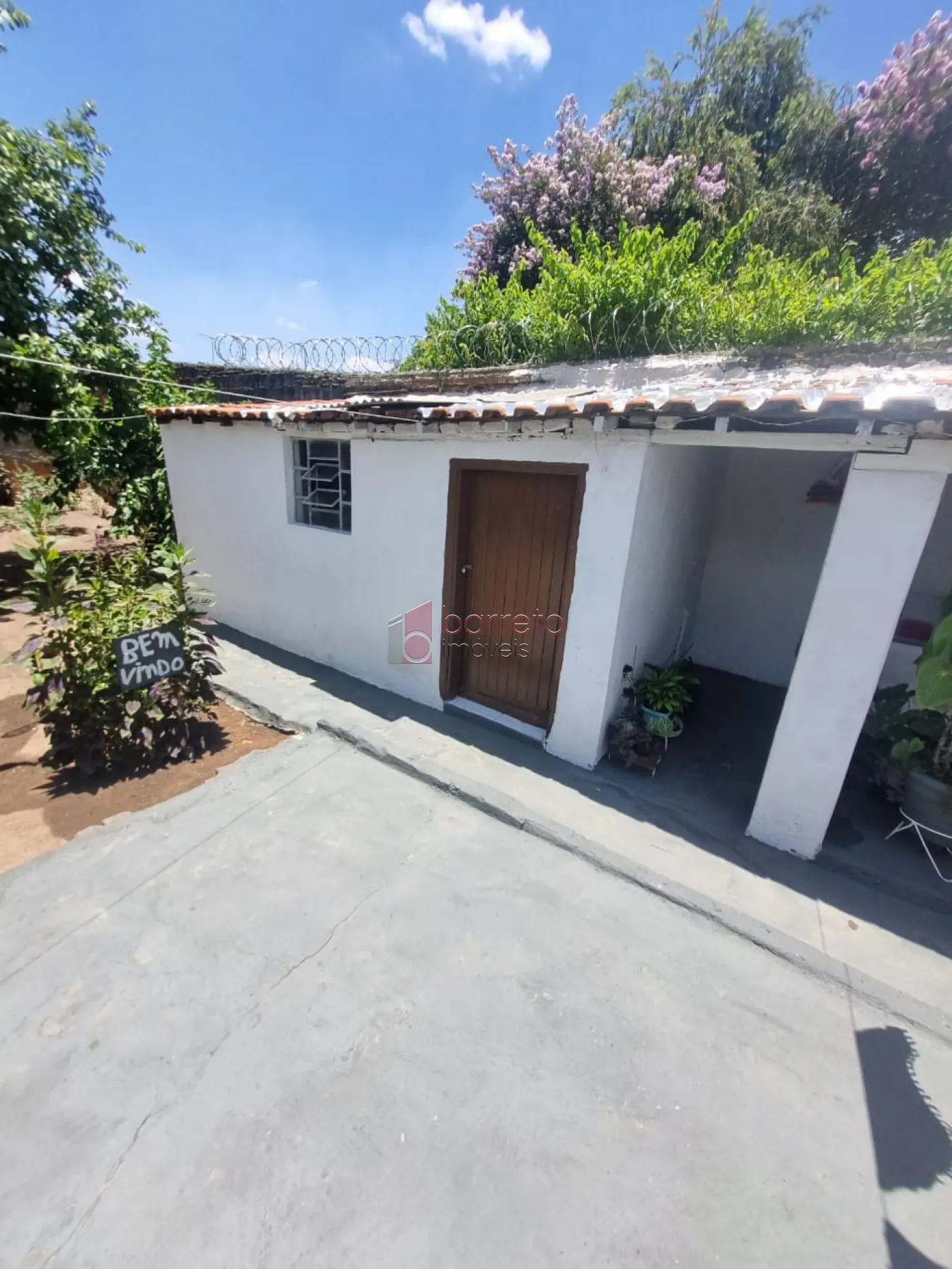 SALÃO COMERCIAL À VENDA COM CASA NOS FUNDOS NA VILA JOANA – JUNDIAÍ/SP