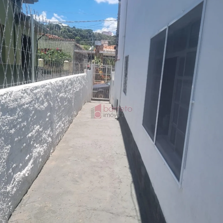 SALÃO COMERCIAL À VENDA COM CASA NOS FUNDOS NA VILA JOANA – JUNDIAÍ/SP