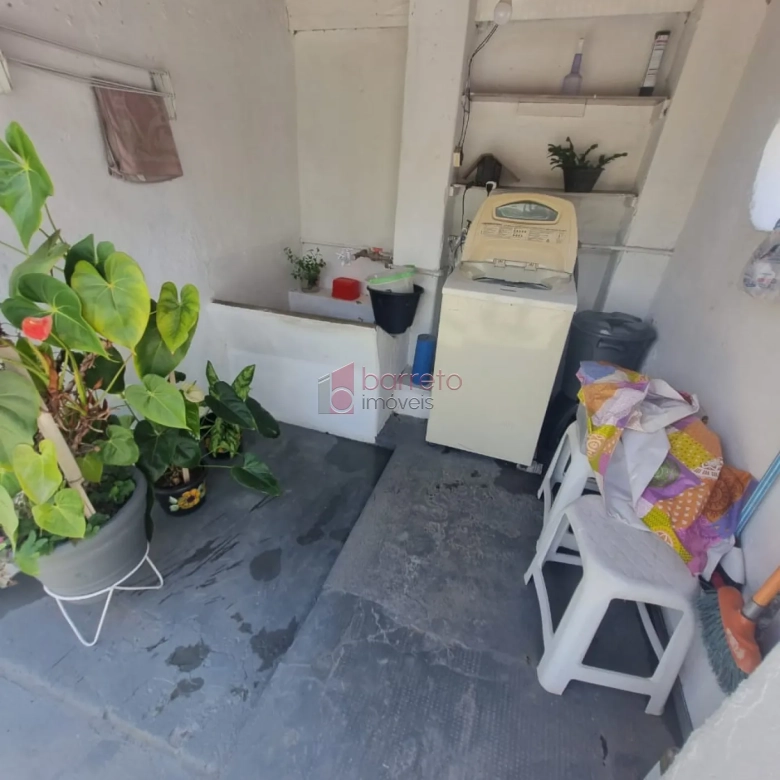 SALÃO COMERCIAL À VENDA COM CASA NOS FUNDOS NA VILA JOANA – JUNDIAÍ/SP