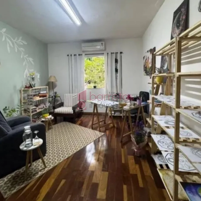 CASA COMERCIAL OU RESIDENCIAL À VENDA NO BAIRRO VIANELO EM JUNDIAÍ/SP