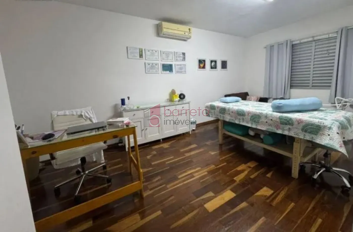 CASA COMERCIAL OU RESIDENCIAL À VENDA NO BAIRRO VIANELO EM JUNDIAÍ/SP