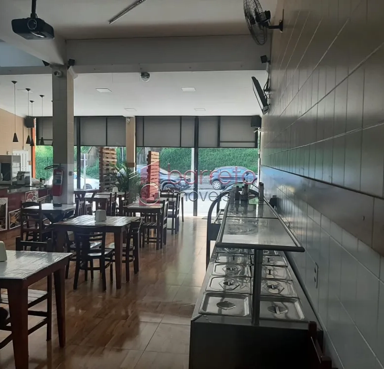EXCELENTE SALÃO/PRÉDIO COMERCIAL PARA VENDA NA REGIÃO CENTRAL DA VILA ARENS – JUNDIAÍ / SP
