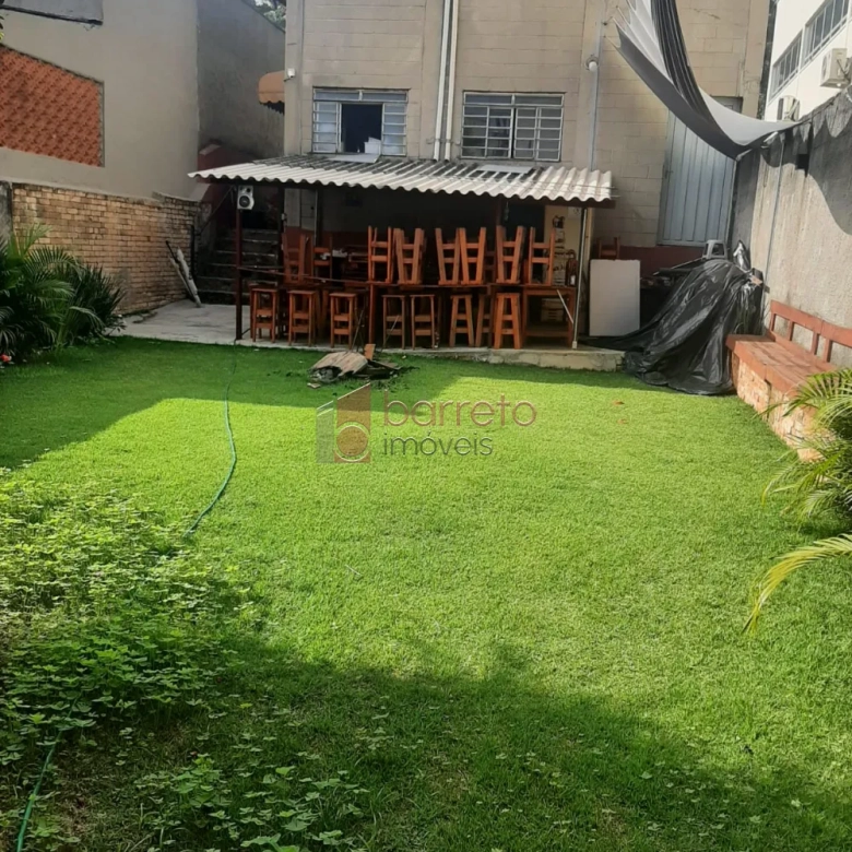 EXCELENTE SALÃO/PRÉDIO COMERCIAL PARA VENDA NA REGIÃO CENTRAL DA VILA ARENS – JUNDIAÍ / SP