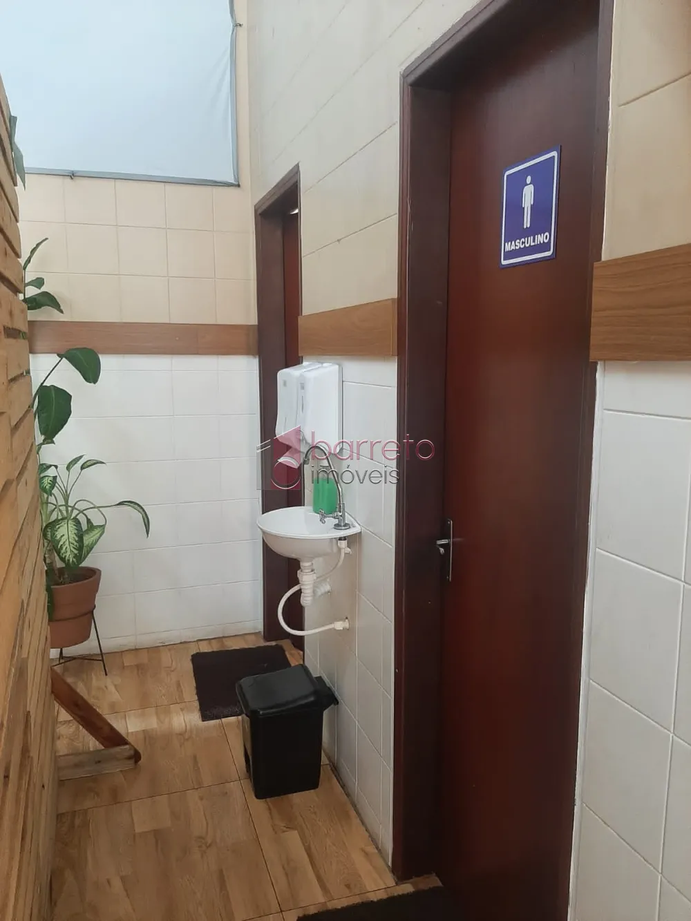 EXCELENTE SALÃO/PRÉDIO COMERCIAL PARA VENDA NA REGIÃO CENTRAL DA VILA ARENS – JUNDIAÍ / SP