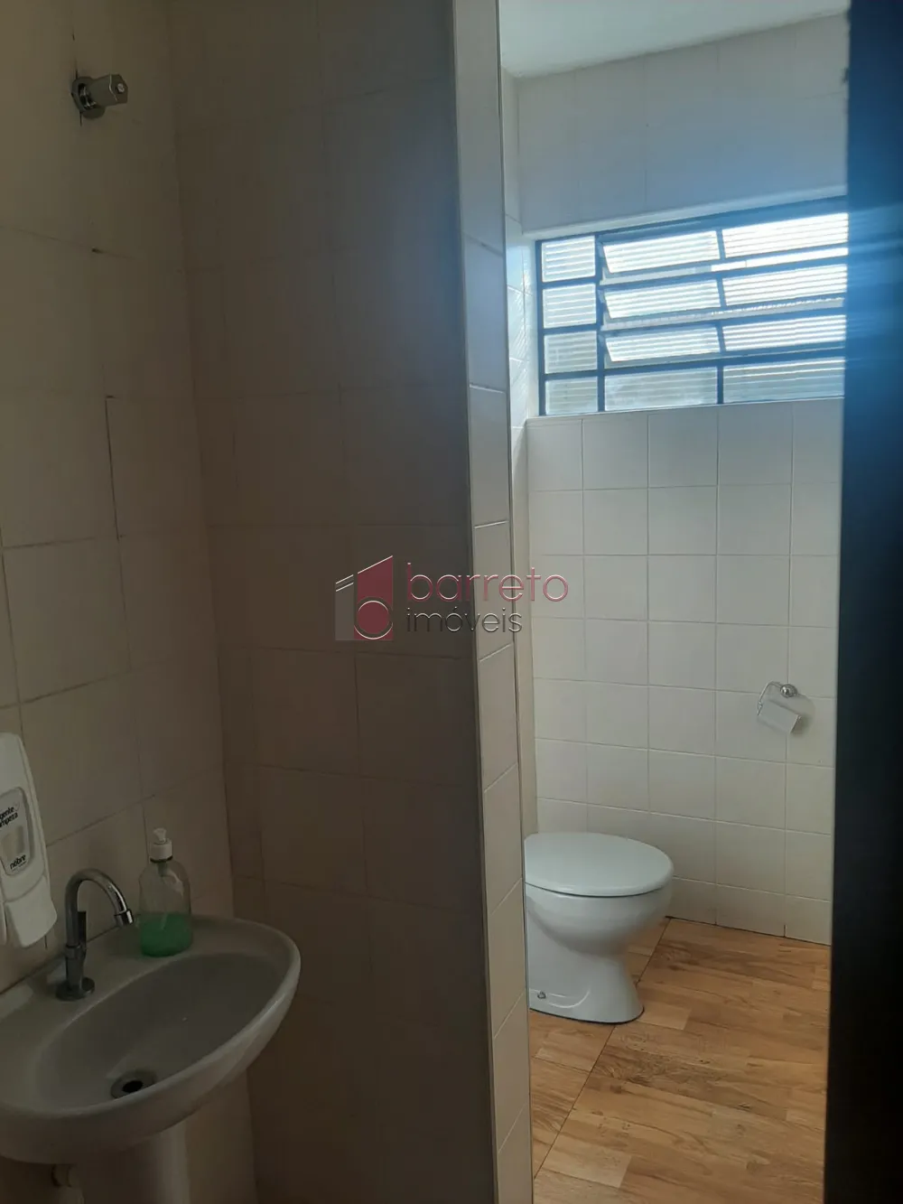 EXCELENTE SALÃO/PRÉDIO COMERCIAL PARA VENDA NA REGIÃO CENTRAL DA VILA ARENS – JUNDIAÍ / SP