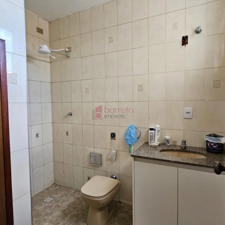 PRÉDIO COMERCIAL COM EDÍCULA NO CENTRO – JUNDIAÍ/SP