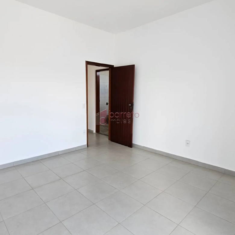 PRÉDIO COMERCIAL COM EDÍCULA NO CENTRO – JUNDIAÍ/SP