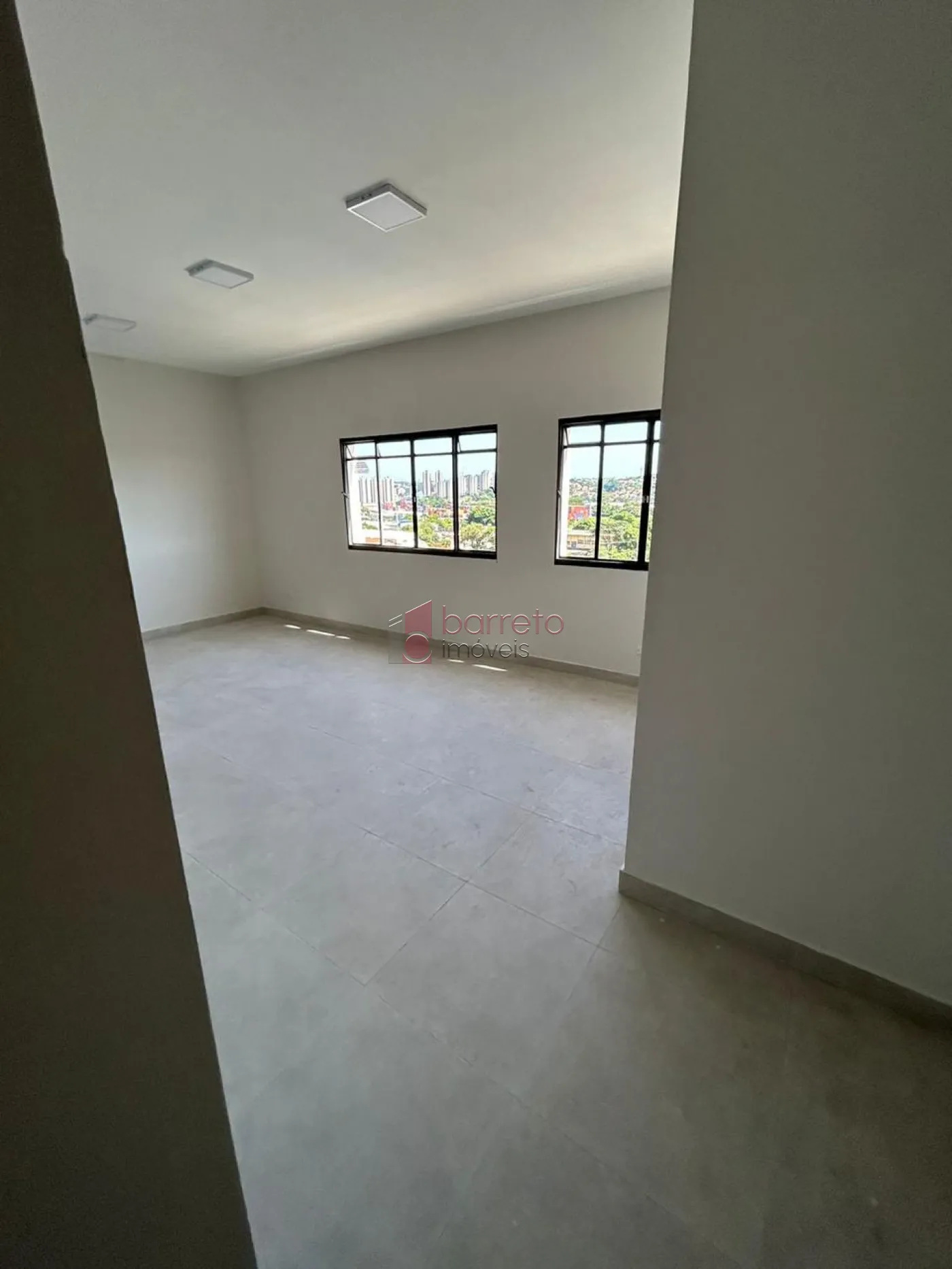 PRÉDIO COMERCIAL PARA VENDA E LOCAÇÃO NO BAIRRO VILA PROGRESSO – JUNDIAÍ/SP