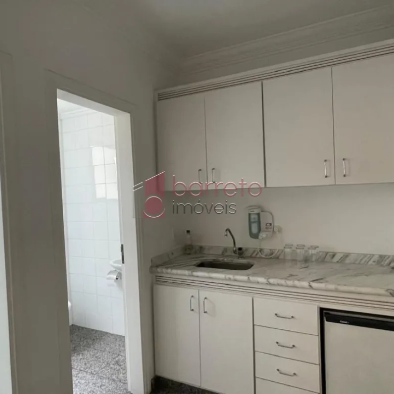 SALA PARA VENDA NO EDIFÍCIO SANTO IVO – JUNDIAÍ/SP