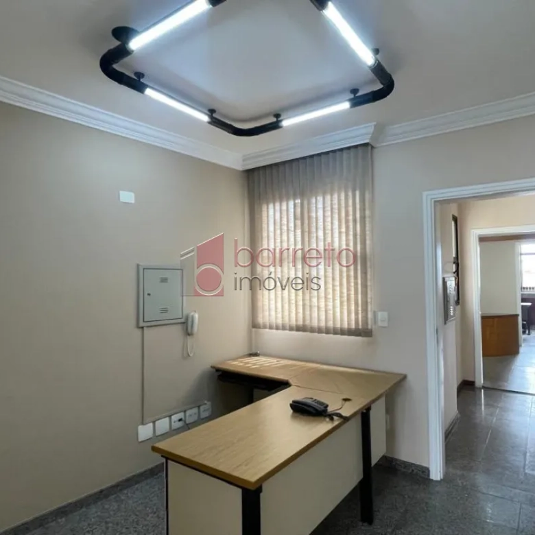 SALA PARA VENDA NO EDIFÍCIO SANTO IVO – JUNDIAÍ/SP