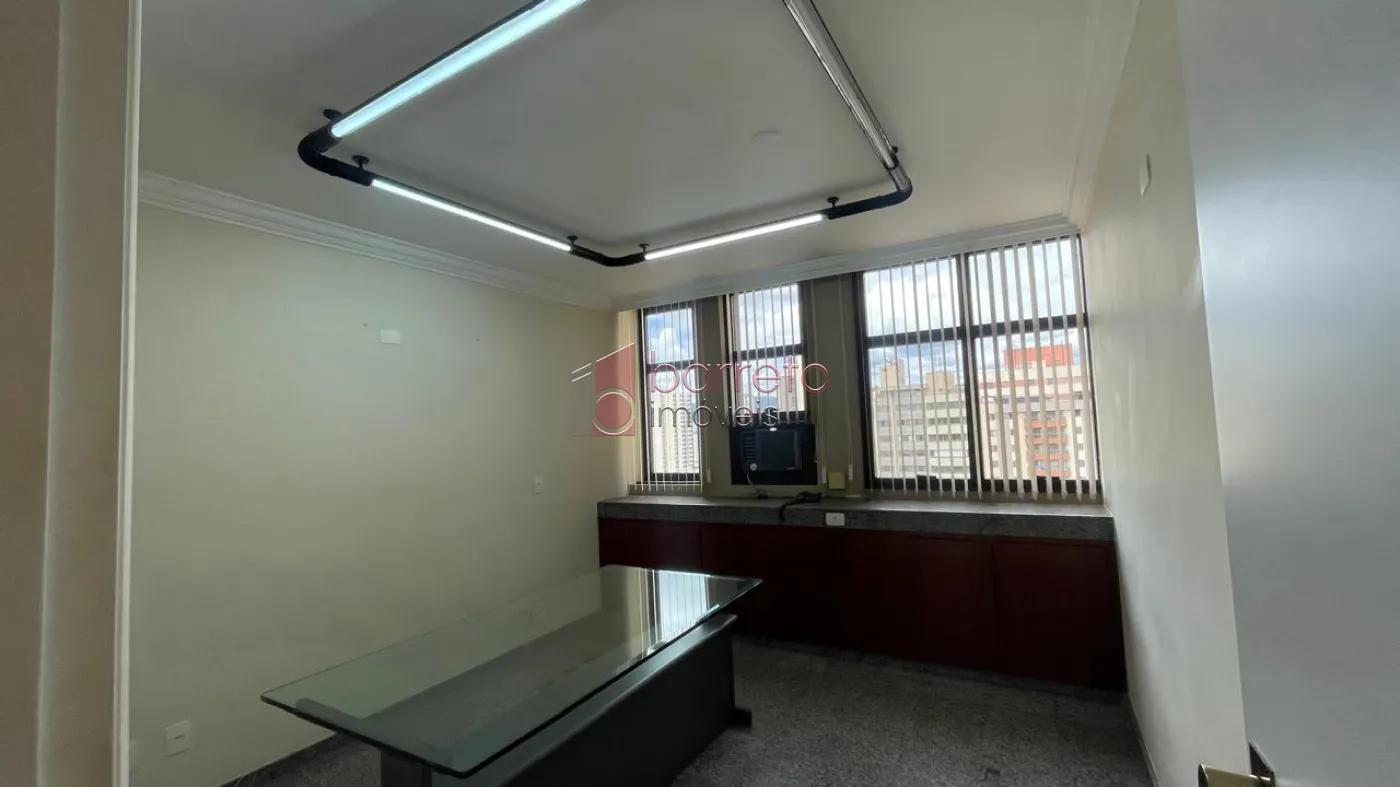 SALA PARA VENDA NO EDIFÍCIO SANTO IVO – JUNDIAÍ/SP