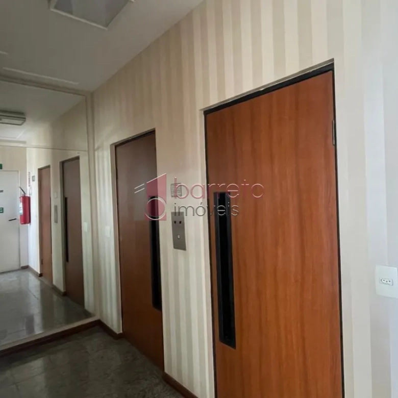 SALA PARA VENDA NO EDIFÍCIO SANTO IVO – JUNDIAÍ/SP
