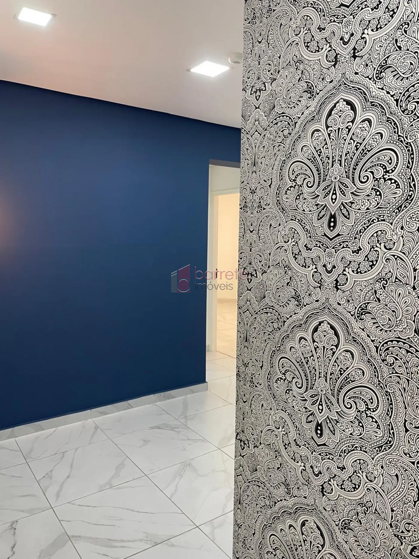 SALA COMERCIAL À VENDA NO EDIFÍCIO JATOBÁ – JUNDIAÍ/SP