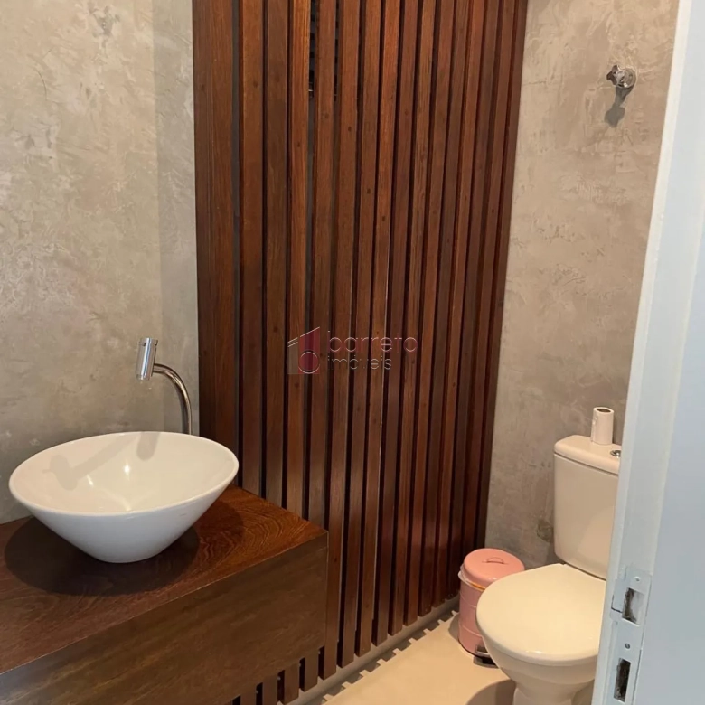 SALA COMERCIAL À VENDA NO EDIFÍCIO JATOBÁ – JUNDIAÍ/SP