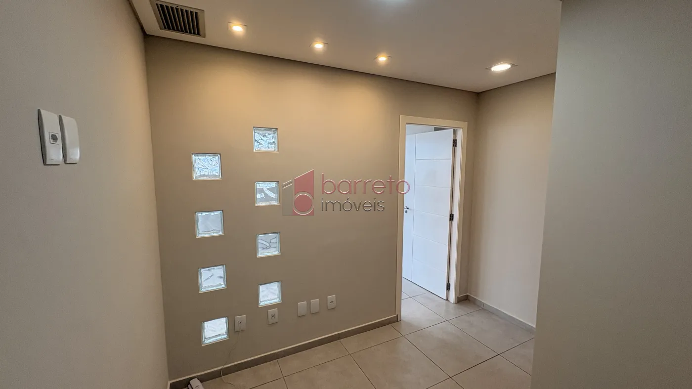 SALA COMERCIAL PARA LOCAÇÃO NO CONDOMÍNIO UFFIZI MEDICAL NA VILA BOAVENTURA – JUNDIAÍ/SP