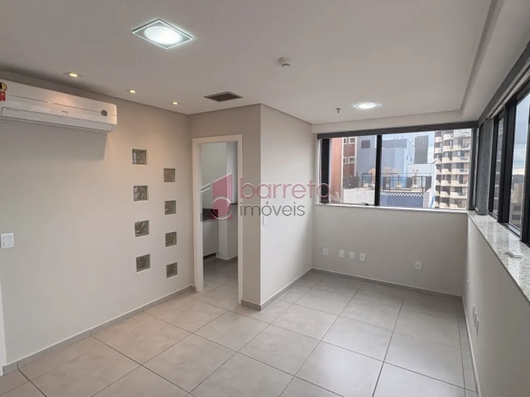 SALA COMERCIAL PARA LOCAÇÃO NO CONDOMÍNIO UFFIZI MEDICAL NA VILA BOAVENTURA – JUNDIAÍ/SP