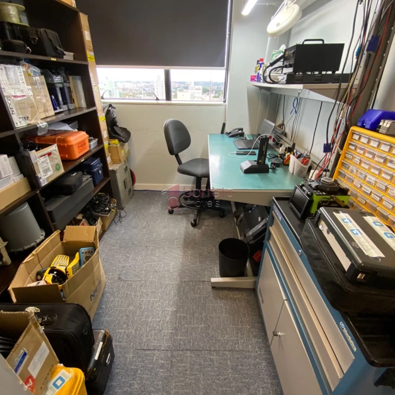 SALA COMERCIAL PARA VENDA NO CONDOMÍNIO UFFIZI – JUNDIAÍ/SP